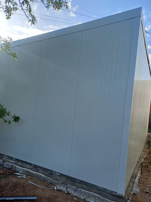 Casa Modulara, Contentores