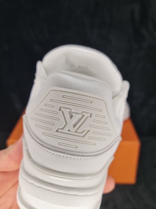 Louis Vuitton sneakersy rozmiar 43