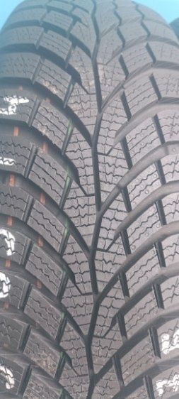 2 x opony (nr.75) 175/65R14 82 T Continental WinterContact TS 870