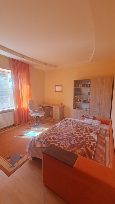 Сдам для семьи автономный дом 320 кв.м с автоматическим генератором и баней — пгт Малая Даниловка.