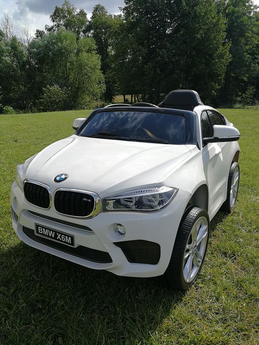 Auto na akumulator BMW X6M
