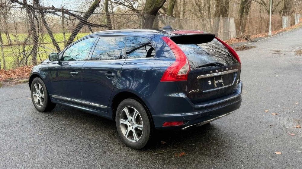 Volvo XC60 T5 Drive-E Premier      2015