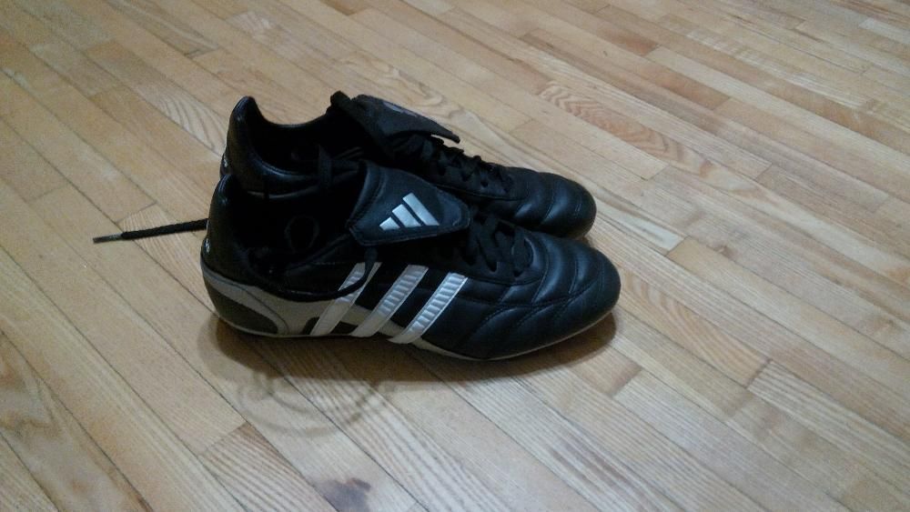 Футбольні берци Adidas оригінальні