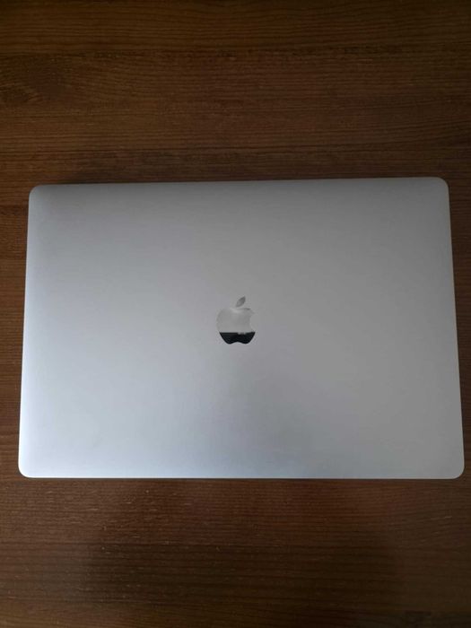 Macbook Pro 15' Touch Bar 2016