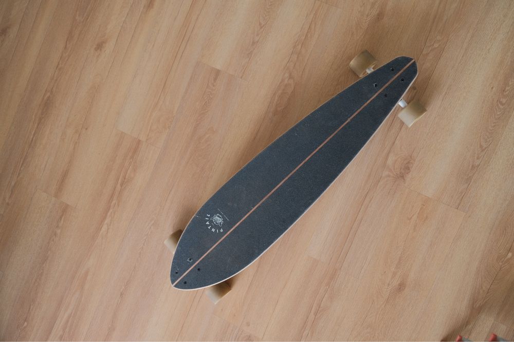 Longboard z decathlon