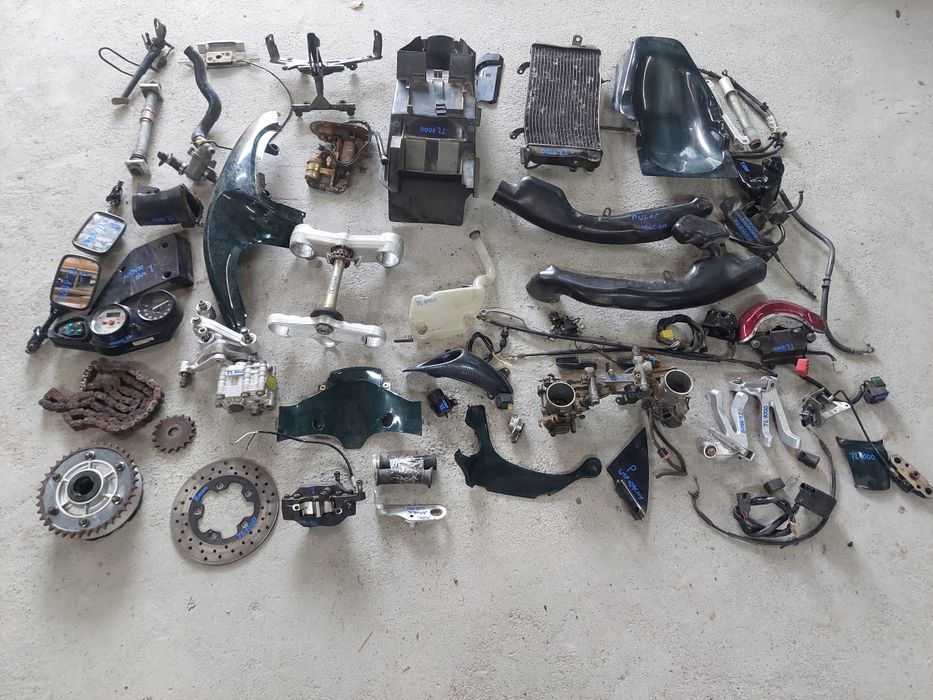 Suzuki tl 1000 licznik lampa stelaż nadkole set napęd półki części oś