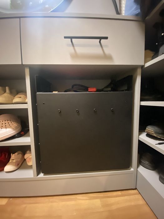 Аккамуляторы , инвектрор