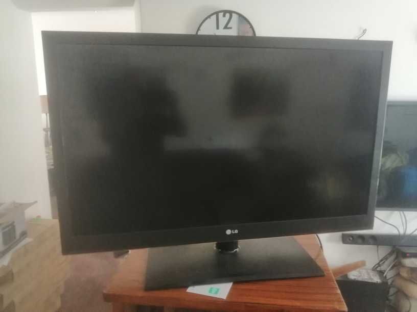 TV  da marca LG de 42 polegadas