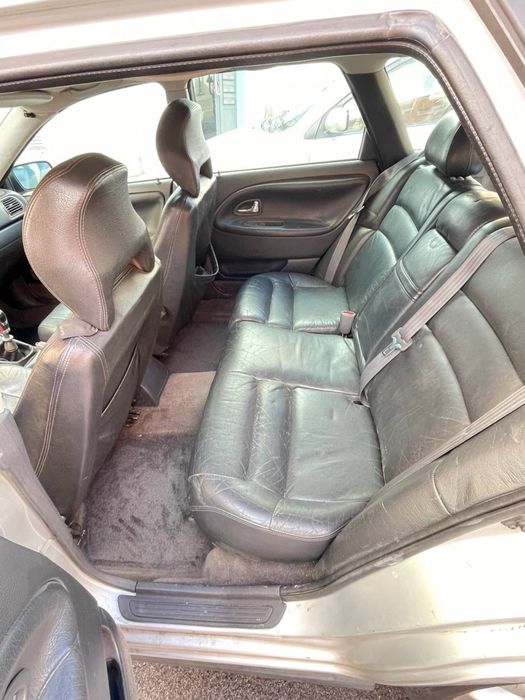 carro volvo v40 1999