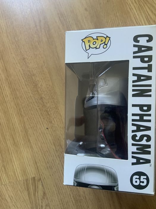 Pop figure, star wars, captain Phasma, como novo