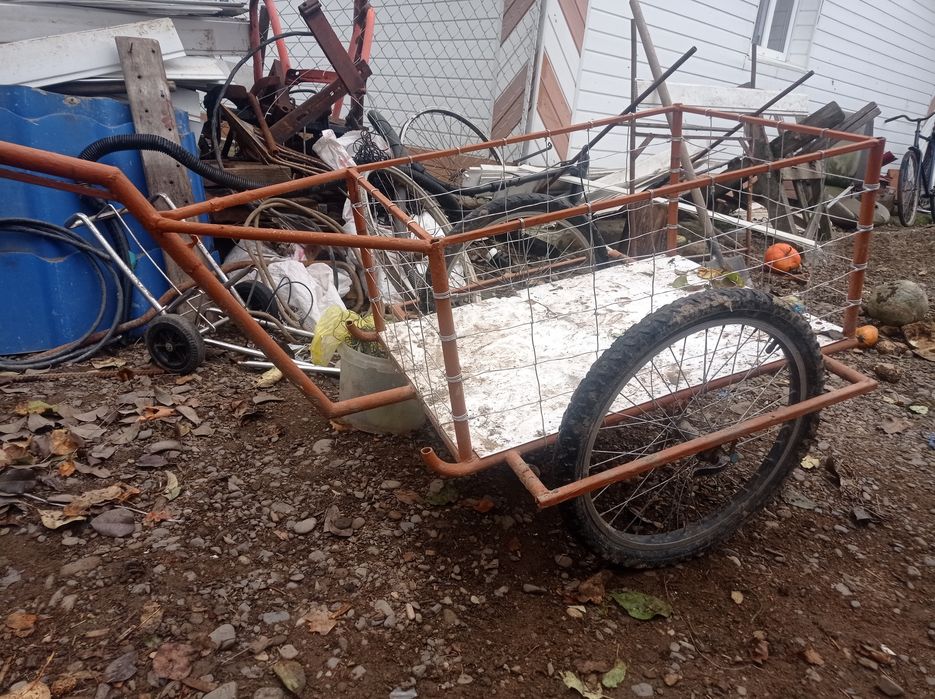 Продам прицеп для велика