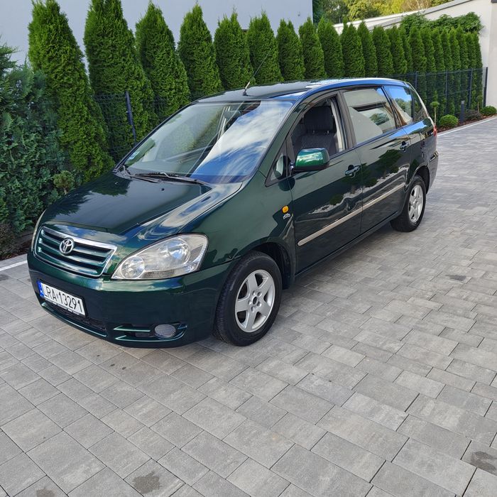 Toyota Avensis Verso