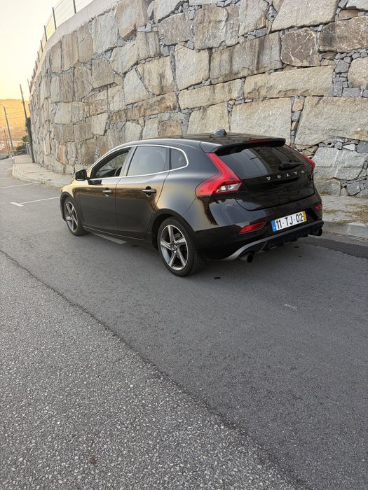 Volvo V40 - R Design