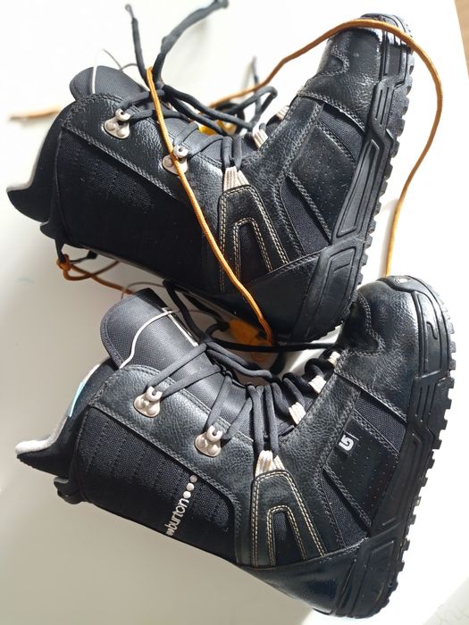Buty snowboardowe Burton & wiązania Atomic