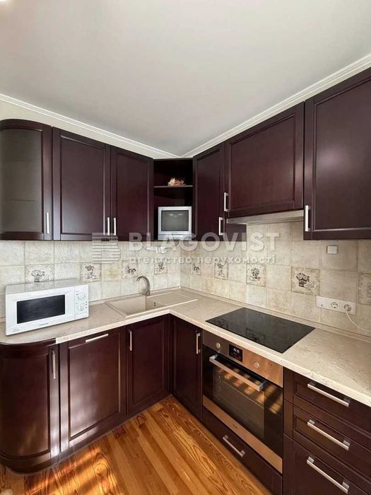 Продаж 2К квартири ст. м. Академмістечко 5 хв.пішого ходу.