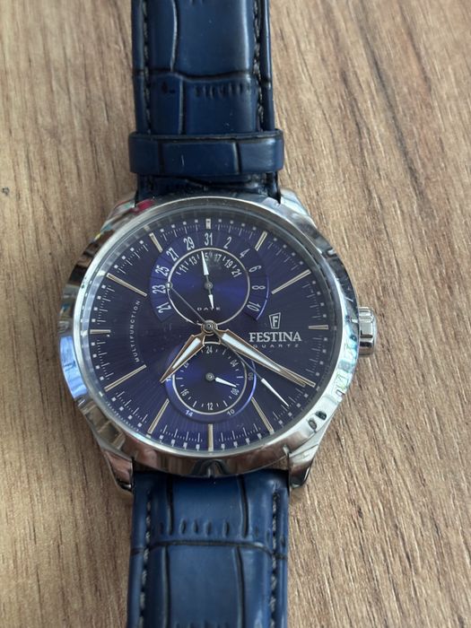 Festina Retro Multifunction F16573/7.
