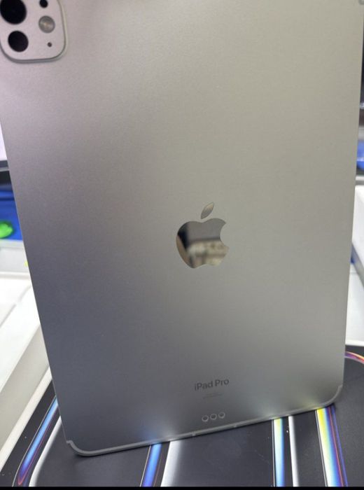 iPad Pro 11 m4 256 WiFi + lte