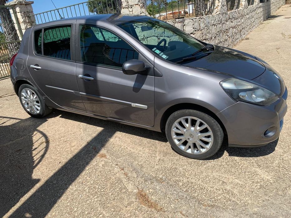 Renault Clio III 2011 89000km 1,2 75cv