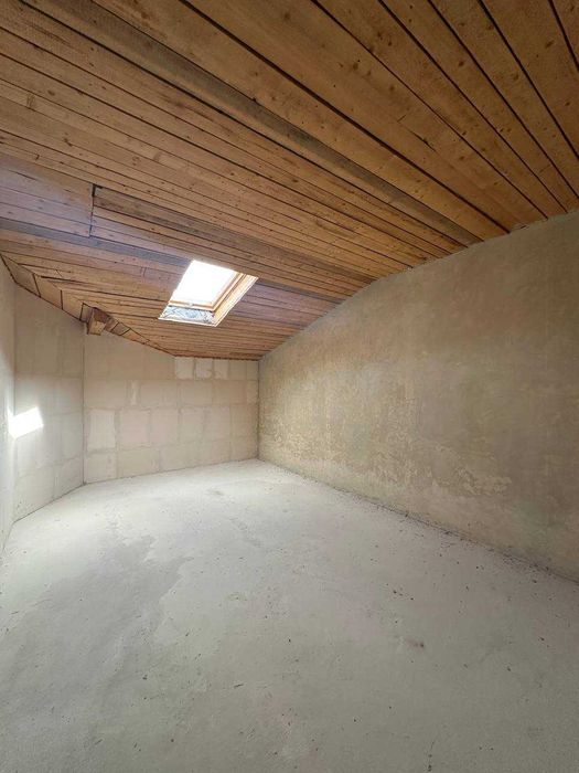 продаж 1.5 кім квартира ЖК Містечко Центральне. готова до ремонту.