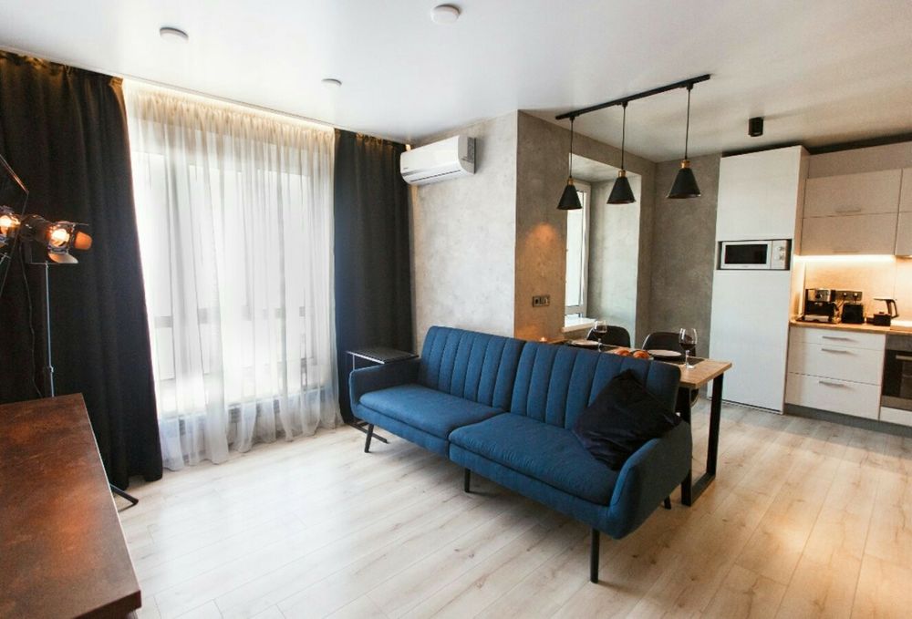 Style. Нова стильна квартира-студія біля парку Відродження, подобово