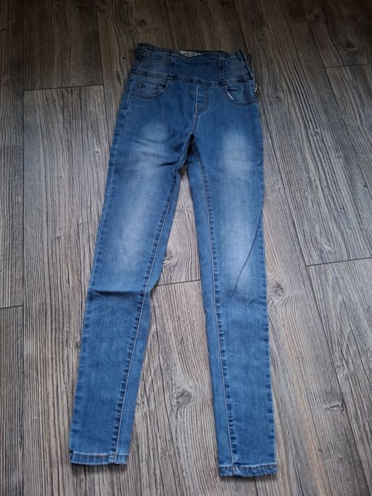 Spodnie dziewczęce jeansowe roz 36