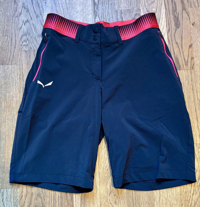 Nowe spodenki trekkingowe salewa pedroc cargo 2 rozm 32 (S)