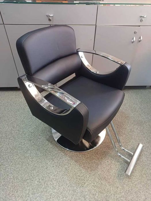 Парикмахерское кресло клиента HB-A32 гидравлическое, чёрное