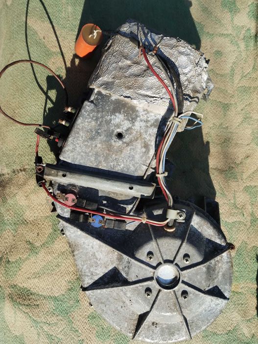 Двигатель сушки стиральной машины  Bosch в кожухе  с тэном