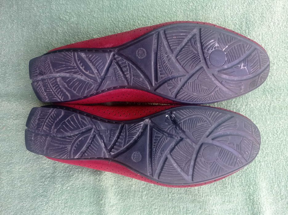 Мокасини чоловічі, 40-41, бордового кольору, в ідеальному стані, шкіра