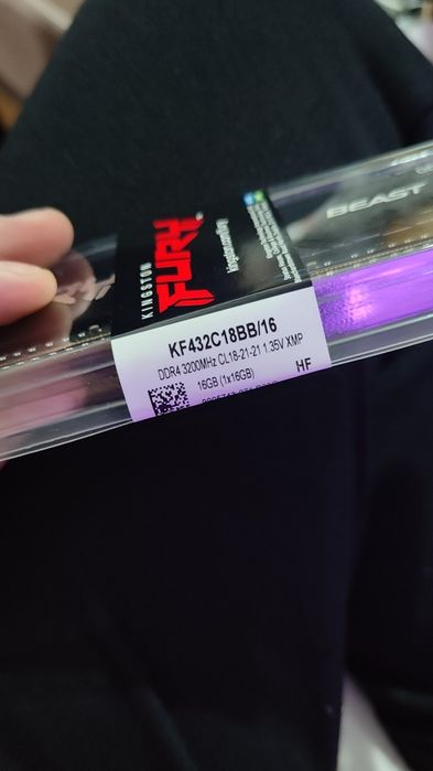 DDR4 16gb*2  Kingston fury beast 32gb