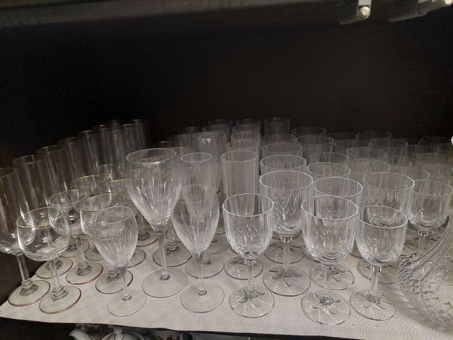 3 conjuntos diferentes de copos de cristal