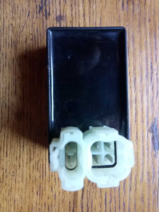 Запчасти скутера китайского б/у. Вариатор. Коммутатор. Катушка.