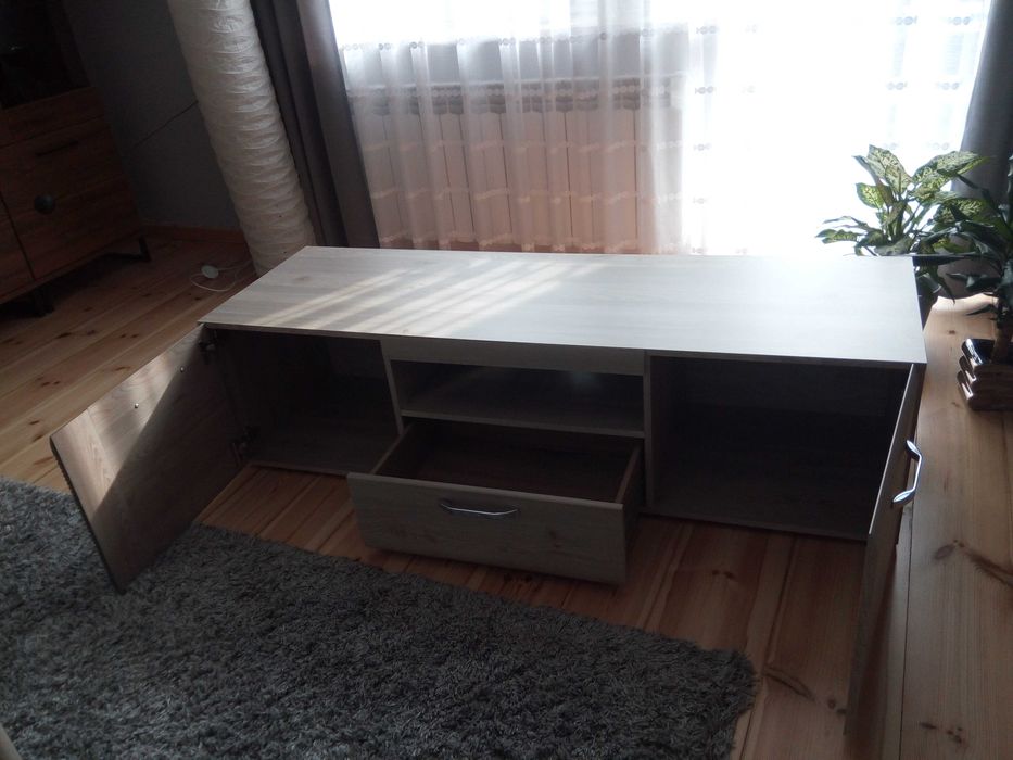 Komoda, witryna i półka