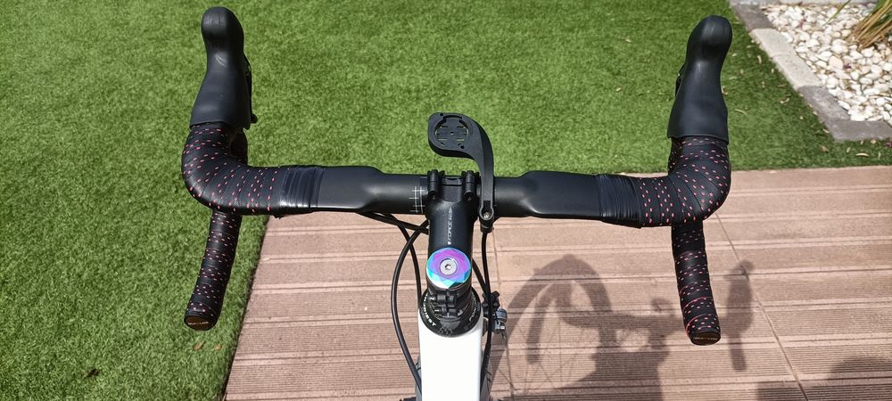 Biblioteca em carbono, tamanho S