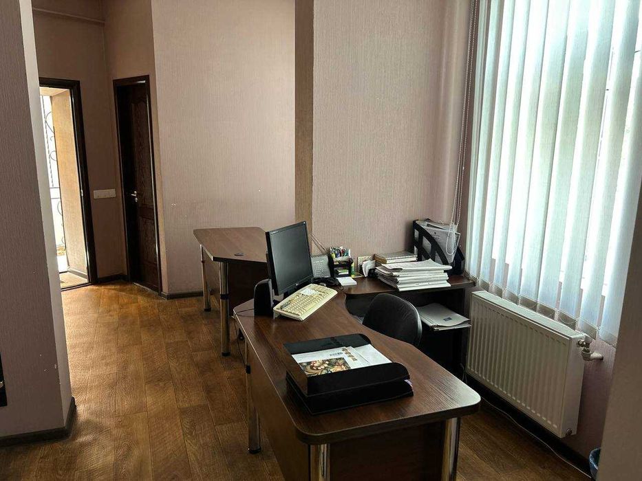 Продаж комерційного приміщення В ЦЕНТРІ міста! Гонча навпроти Оранти