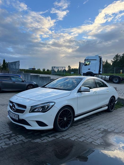 Mercedes-Benz CLA
