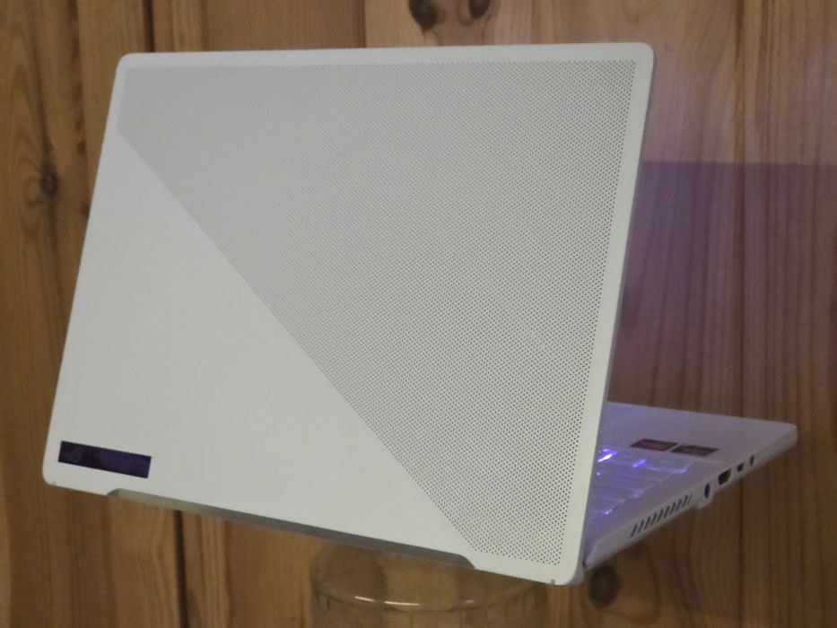 Asus G14 2K 120Hz/Ryzen 9 6900HS/RX 6700S 8GB/16GB DDR5/SSD 512GB с нюансом.