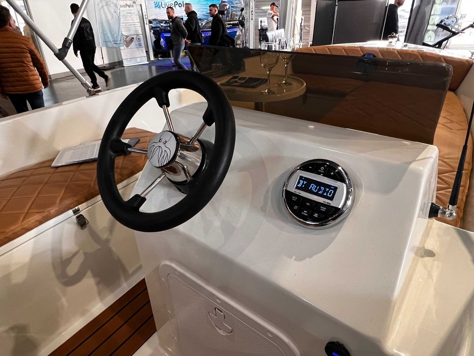 Nowa Łódź Łódka Motorowa Motorówka Rekreacyjna KRAKEN 380 OPEN RATY