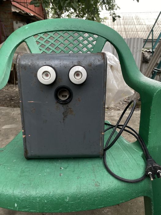 Трансформатор понижающий 220/12в