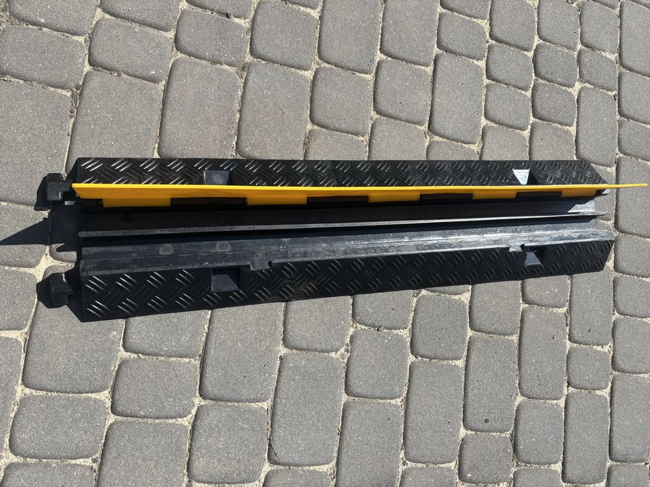 progi najazdowe na kable 8szt