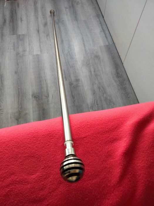 Varão para cortinados com terminais