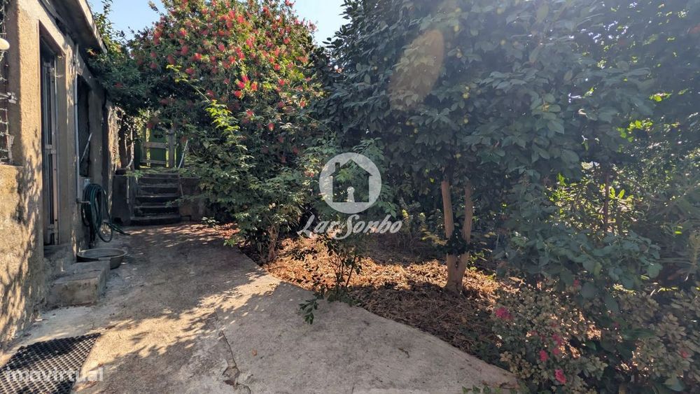 Moradia T3 com Terreno de 890 m² em Aves, Santo Tirso