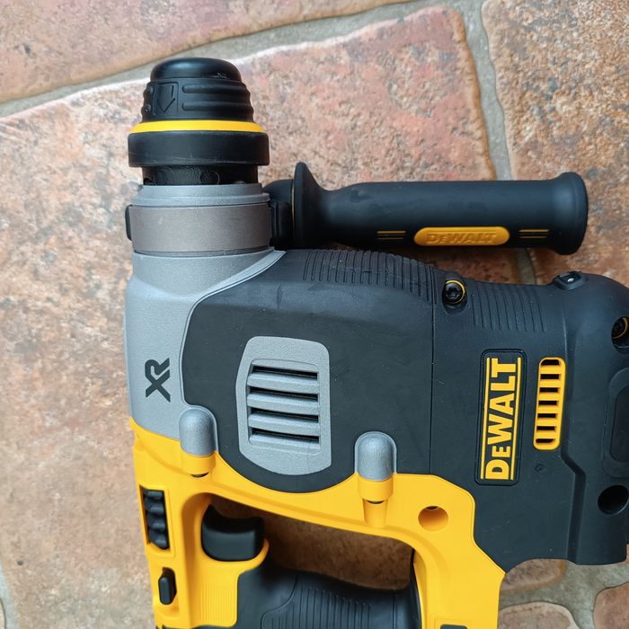 Перфоратор Dewalt dch 273