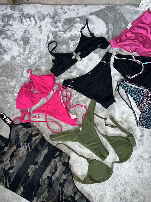 Paczka strojów kąpielowych