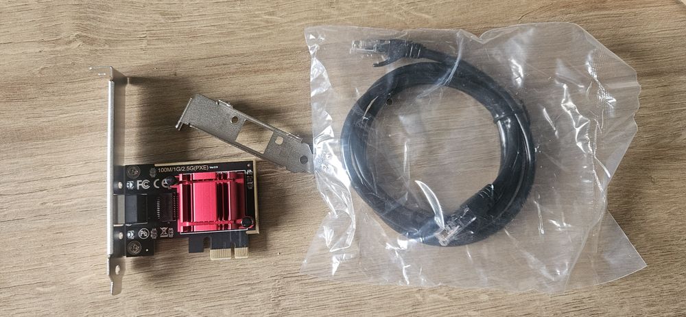 Karta sieciowa wewnętrzna PCIe 2.5G Gigabit Ethernet RJ45 + kabel LAN