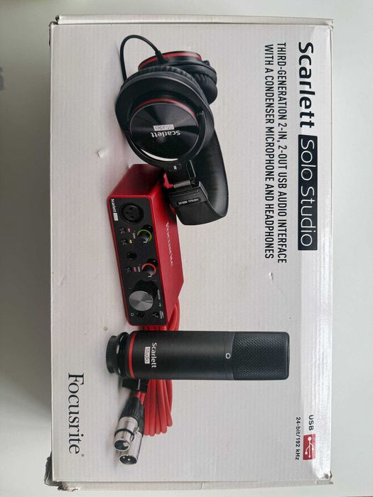Focusrite Scarlett Solo Studio 3rd Gen — аудіоінтерфейс + мікрофон + навушники, повний комплект