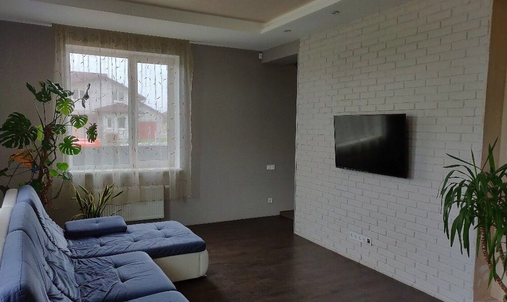 Петропавловская Борщаговка,дом