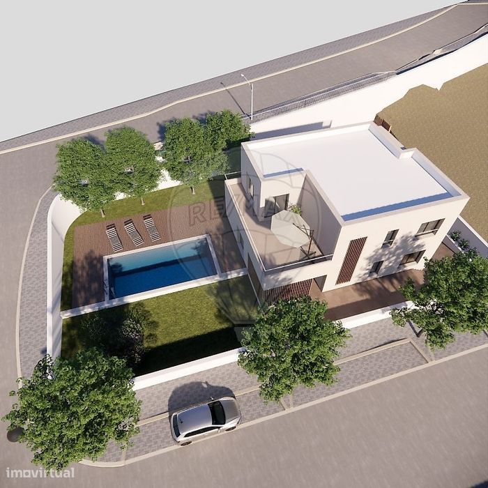 T4 Detached House for Sale
