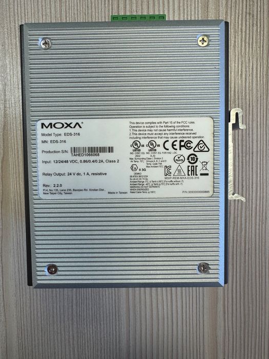 Moxa EDS-316 - 16-portowy niezarządzalny switch przemysłowy