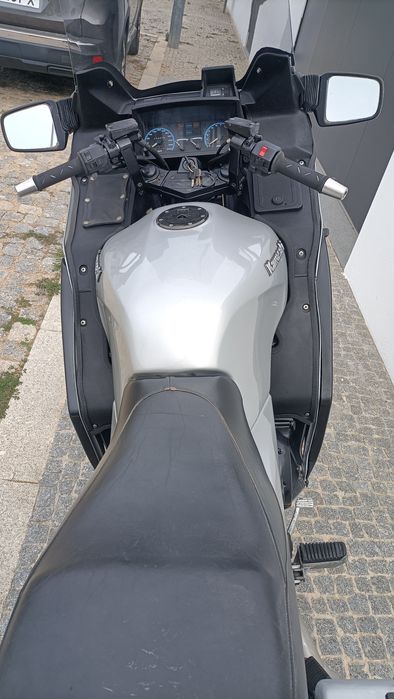 Kawasaki GTR 1000